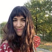 Insegnante madrelingua inglese offre lezioni private in persona o online 
(Aiuto compiti, lezioni divertenti per bambini, preparazione esami universitari, preparazione esami Cambridge, conversazione)